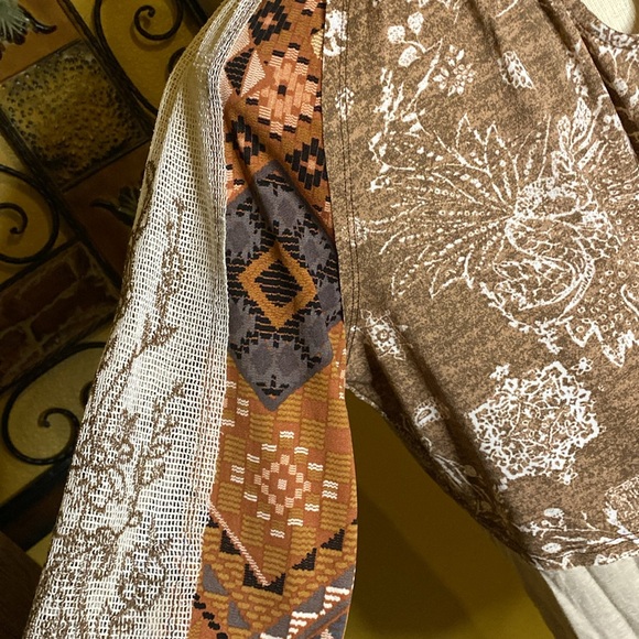 Gimmicks Bohemian top‼️ - Picture 10 of 10